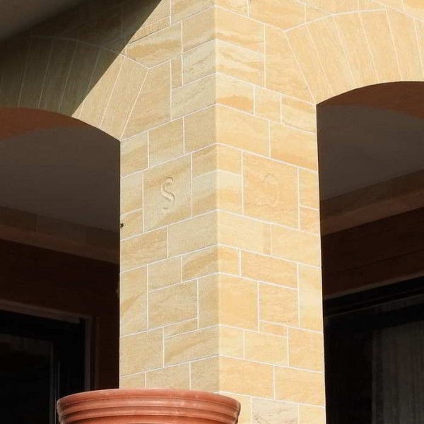 Königstein - flexible Sandstein Fliesen für Wand und Fassade